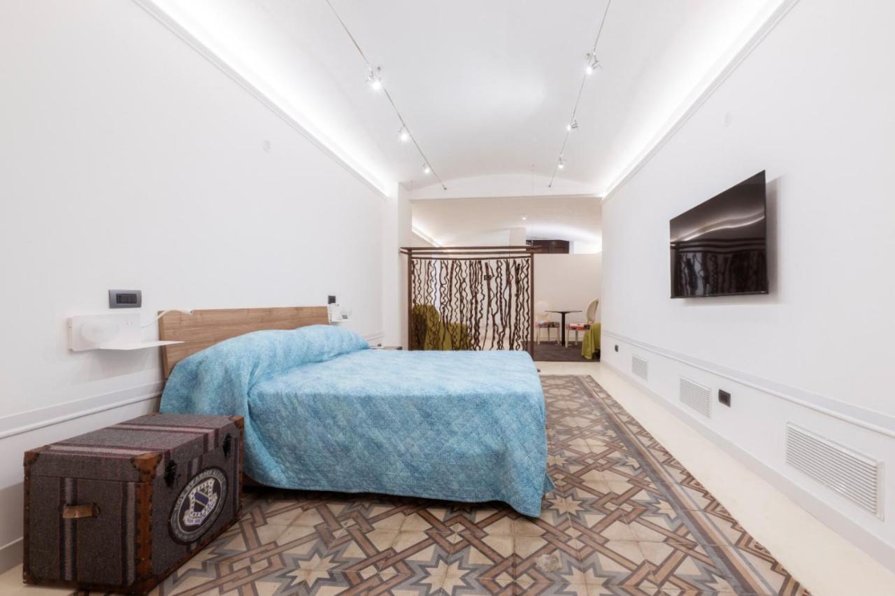 Suite Umbertino 39 Bari Bagian luar foto