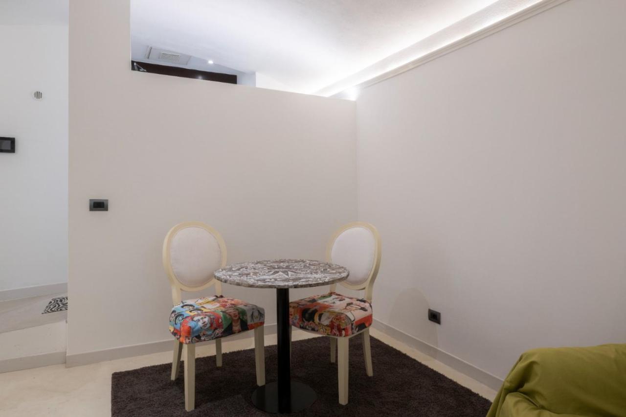 Suite Umbertino 39 Bari Bagian luar foto