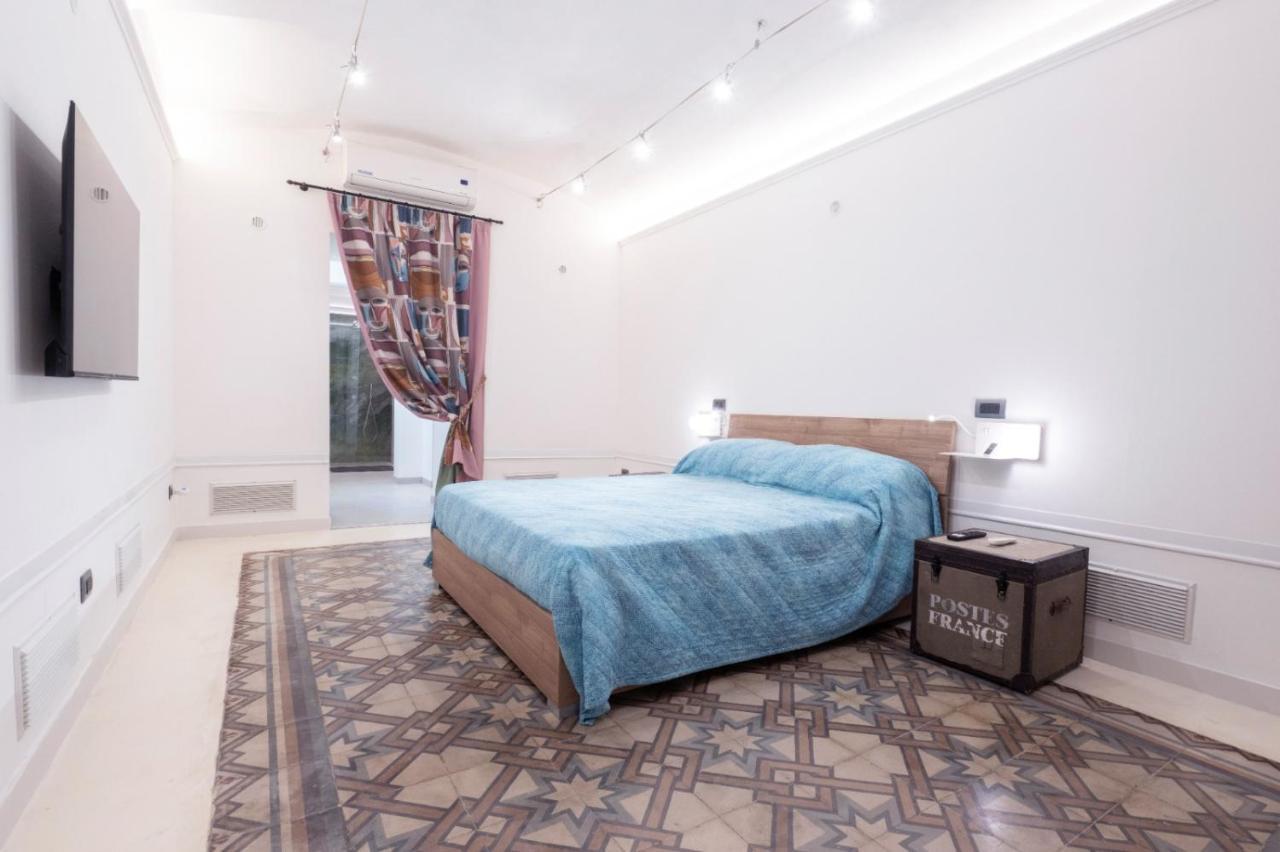Suite Umbertino 39 Bari Bagian luar foto